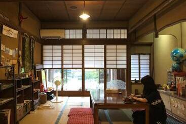 پانسیون Onomichi Guest House Anago No Nedoko