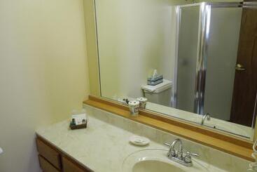 هاستل Guest Quarters At The Bridges Golf Club