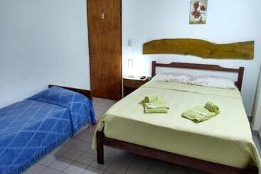 هاستل Hosteria Las Piedras