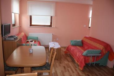 پانسیون Apartment Modrina