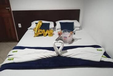 پانسیون Aquario Pousada Hostel   Night Club