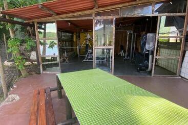پانسیون Aquario Pousada Hostel   Night Club