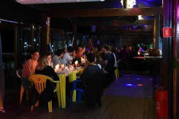 پانسیون Aquario Pousada Hostel   Night Club
