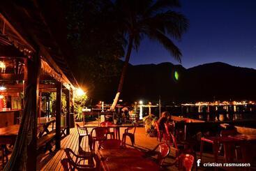 پانسیون Aquario Pousada Hostel   Night Club