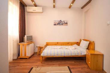 پانسیون Guest House Amore