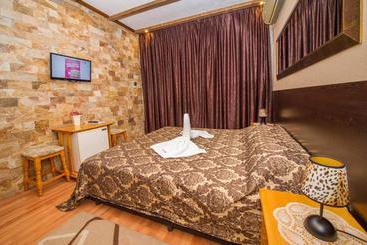 پانسیون Guest House Amore