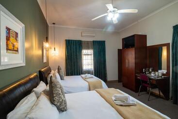 펜션 Lala Dene Lodge