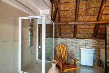 펜션 Lala Dene Lodge