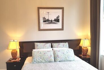پانسیون Ponsonby Manor