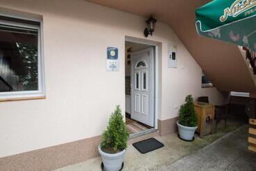 پانسیون Rooms Sanja