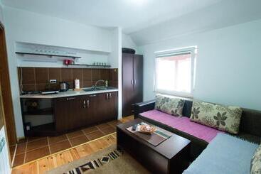 پانسیون Rooms Sanja