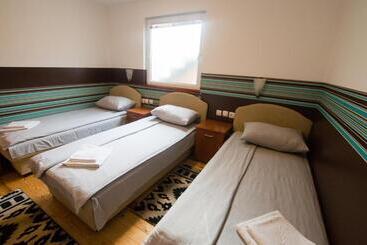 پانسیون Rooms Sanja
