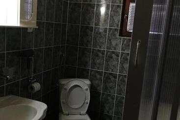 پانسیون Rooms Sanja