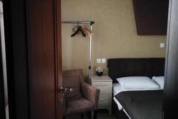 پانسیون Rooms Sanja