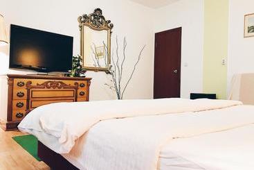 پانسیون Rooms Villa Luigi