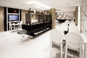 Towlan Hotel Suites