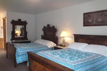 هاستل Scarborough Inn