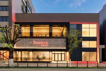 هتل Ramada By Wyndham Ramnicu Valcea