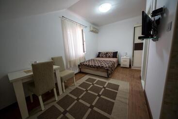 پانسیون Apartments Pavićević