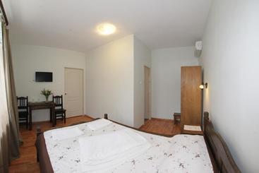 پانسیون Casa Oana