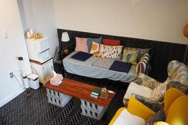 پانسیون Hannahstay Women Only Guesthouse