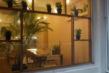 پانسیون Hannahstay Women Only Guesthouse