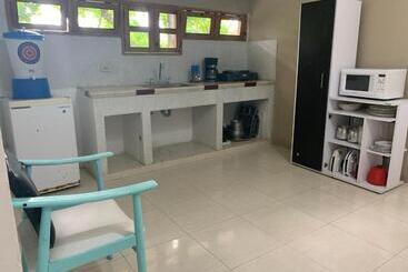 پانسیون Hostal Casaluna San Andres