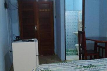 پانسیون Hummingbird Hostel