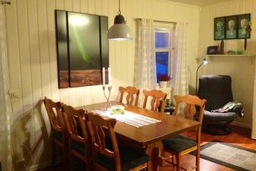 پانسیون Kristina Apartment & Alma House