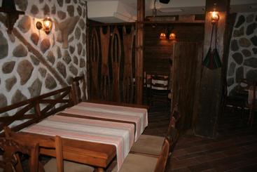 Aparthotel Vris