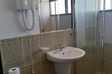 Aparthotel Vris