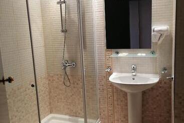 Aparthotel Vris