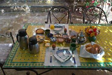 تختخواب و صبحانه Dar Nakhla Zagora Guest House