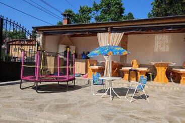 Family Hotel Velevi