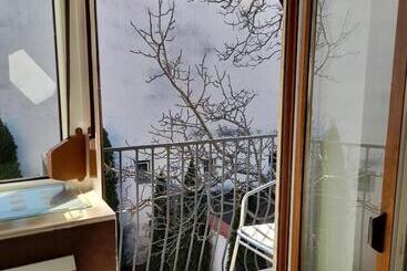 Pannonia Rooms And Apartments