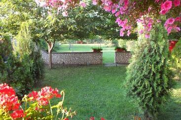 Pension Larisa