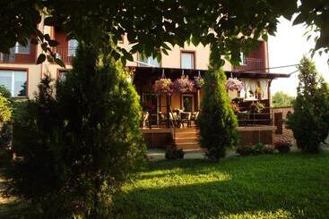 Pension Larisa