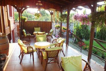 Pension Larisa