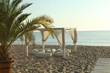 Seagarden Villa Resort
