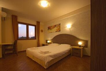 Seagarden Villa Resort