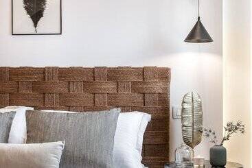 Amelot Art Suites