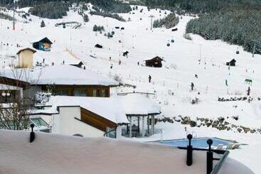 Apart Hotel Aurora Fiss