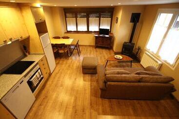 Apartamentos SNÖ Mont Romies Plaça Major