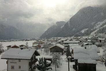 تختخواب و صبحانه Gästehaus Rauch