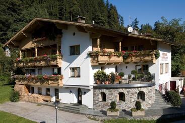 تختخواب و صبحانه Gästehaus Rauch