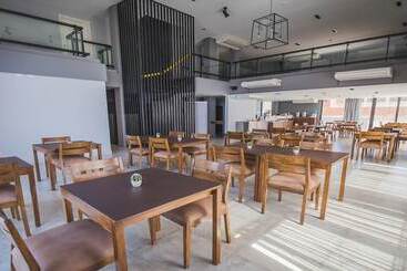 Hotel Aatrac