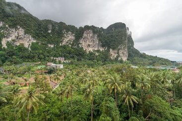 هتل Andaman Breeze Resort   Sha Plus
