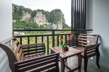 هتل Andaman Breeze Resort   Sha Plus