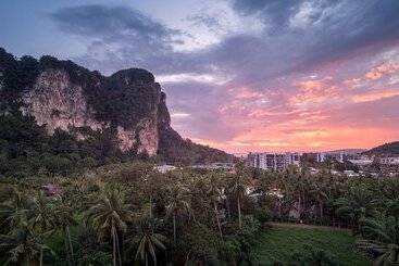 هتل Andaman Breeze Resort   Sha Plus