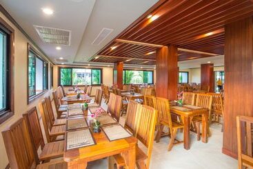 هتل Andaman Breeze Resort   Sha Plus